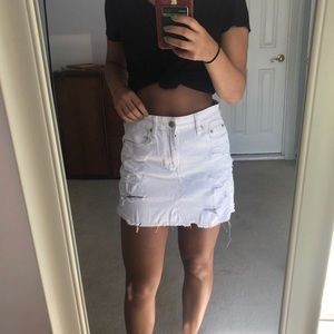 white denim skirt
